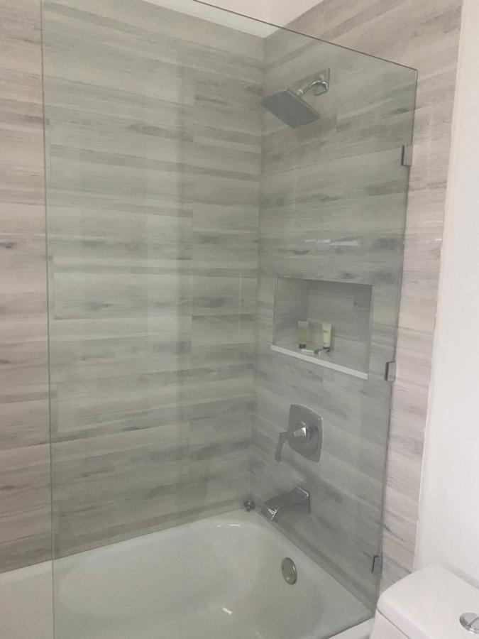 Modern & New,Excellent Location Miamiアパートメント エクステリア 写真