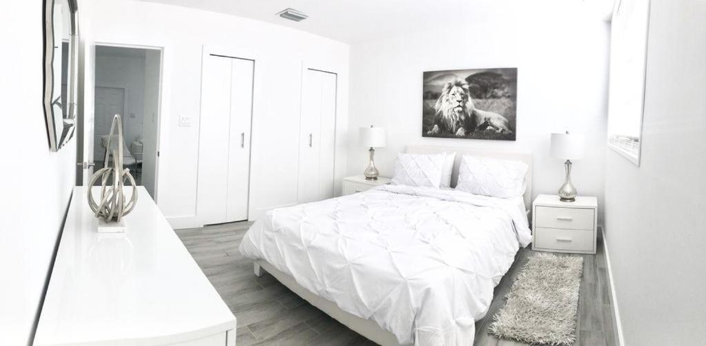Modern & New,Excellent Location Miamiアパートメント エクステリア 写真