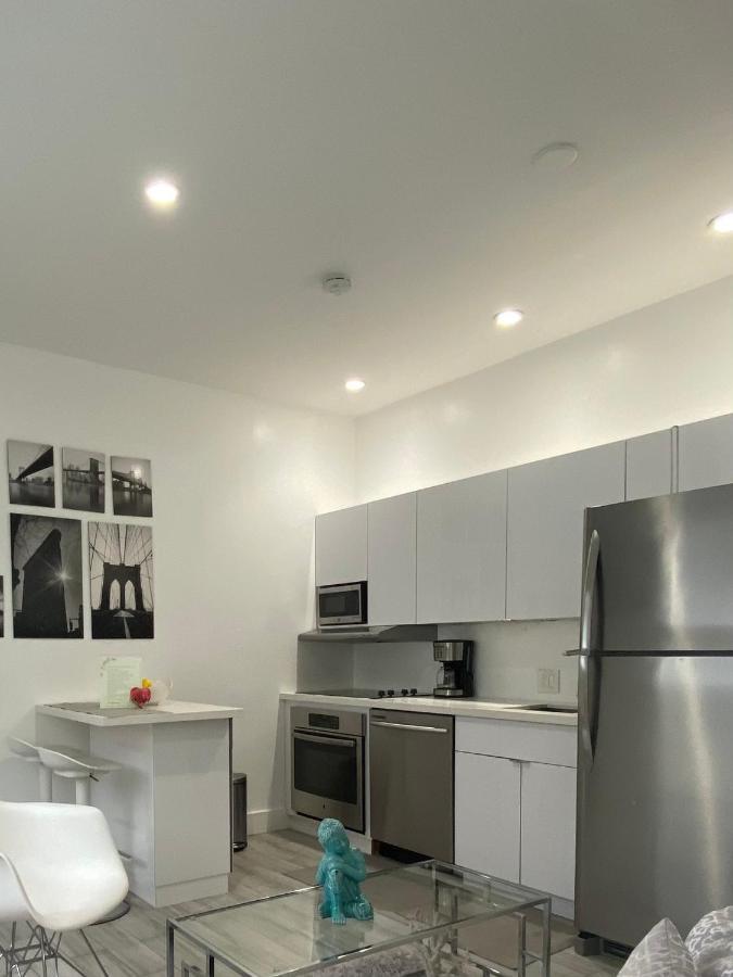 Modern & New,Excellent Location Miamiアパートメント エクステリア 写真