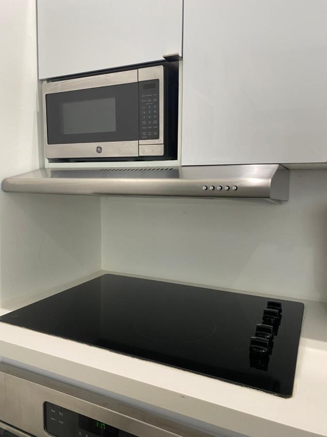 Modern & New,Excellent Location Miamiアパートメント エクステリア 写真