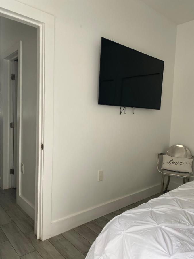 Modern & New,Excellent Location Miamiアパートメント エクステリア 写真